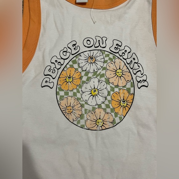 Tilly’s peace tank / crop top. Size medium - Picture 3 of 4